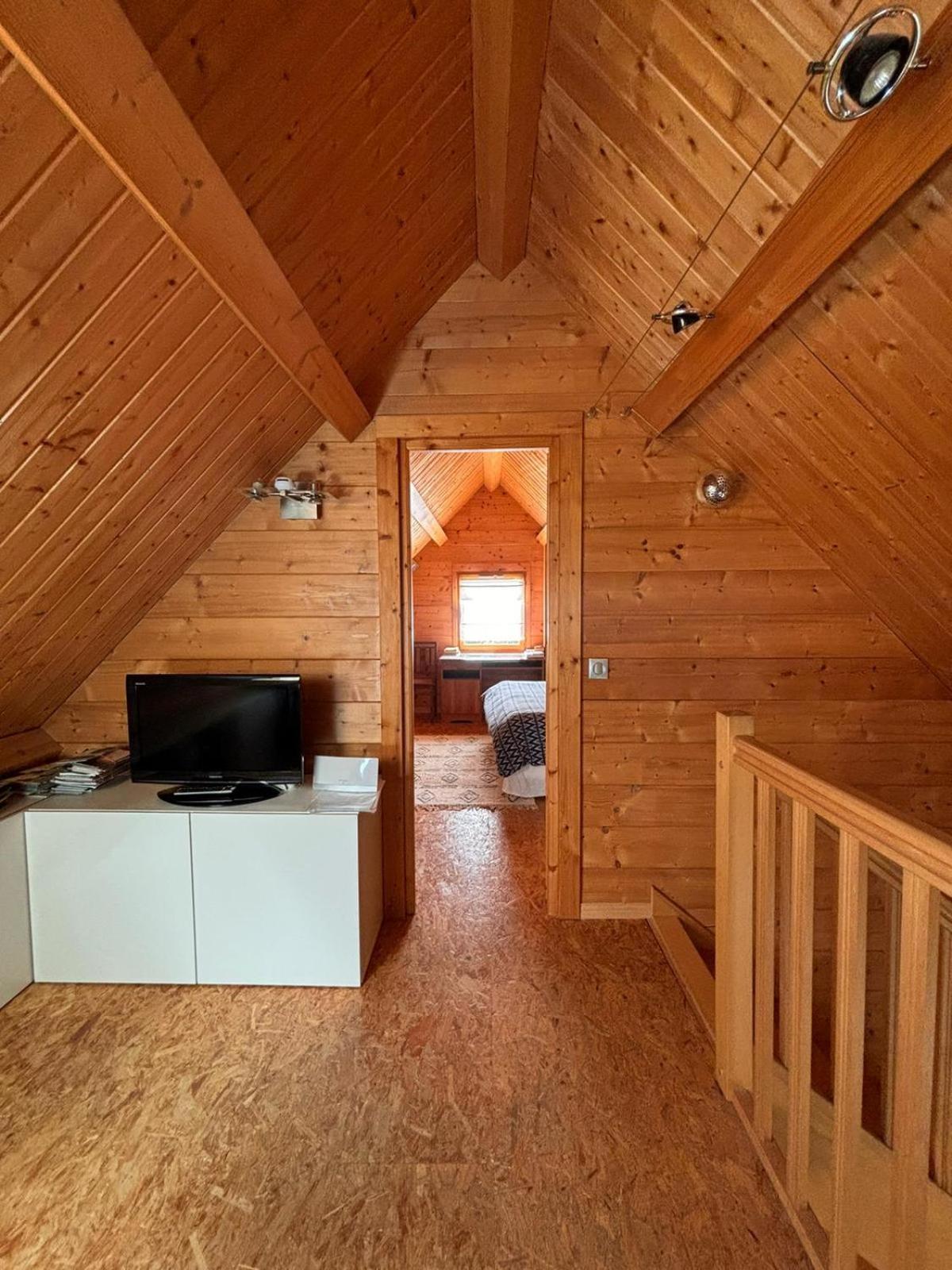 Maison Ecoresponsable Classee 3 Etoiles Avec Son Jardin Clos Donzy Exterior foto